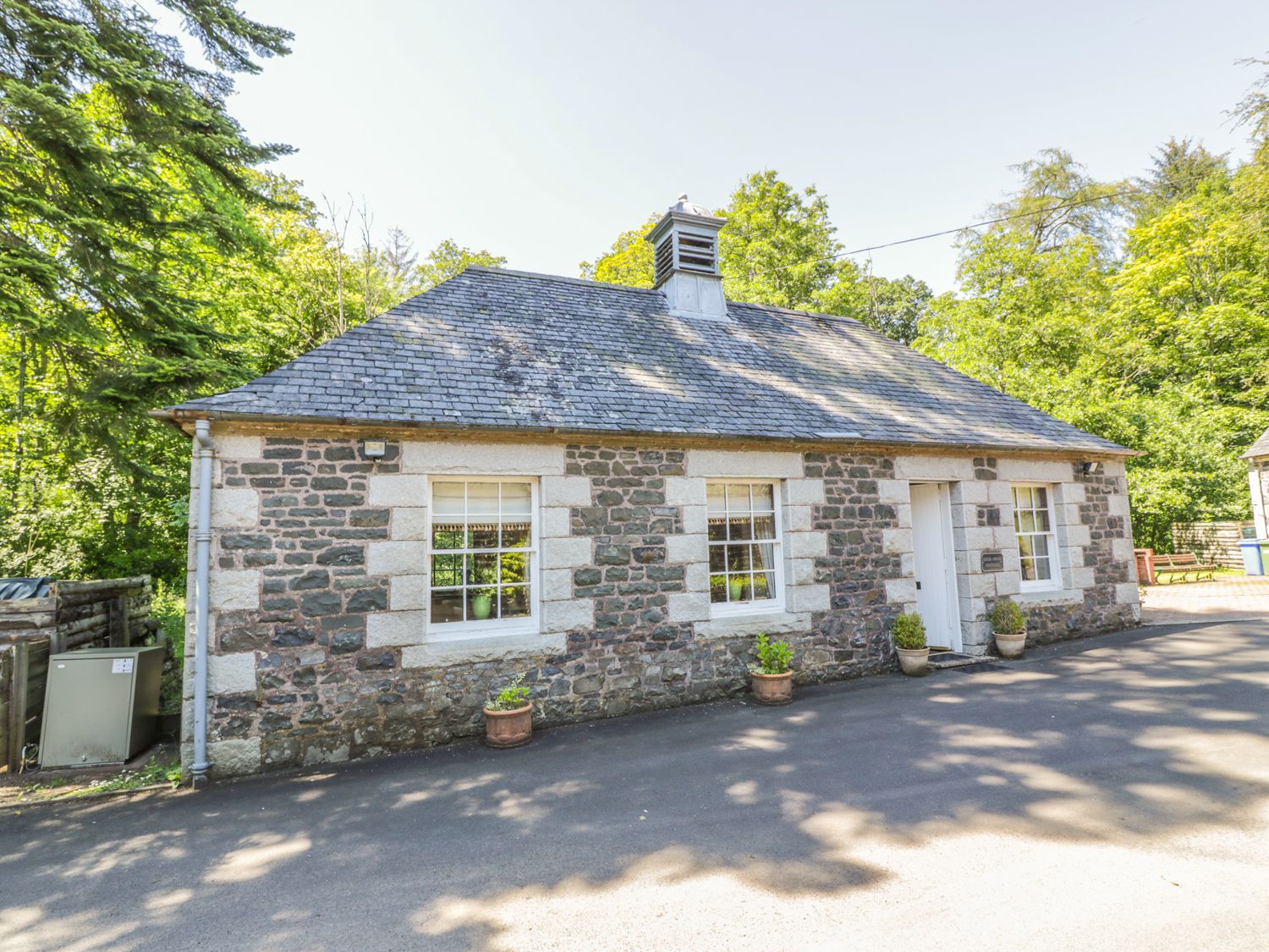 Duck Pond Cottage Kirkmichael Self Catering Holiday Cottage