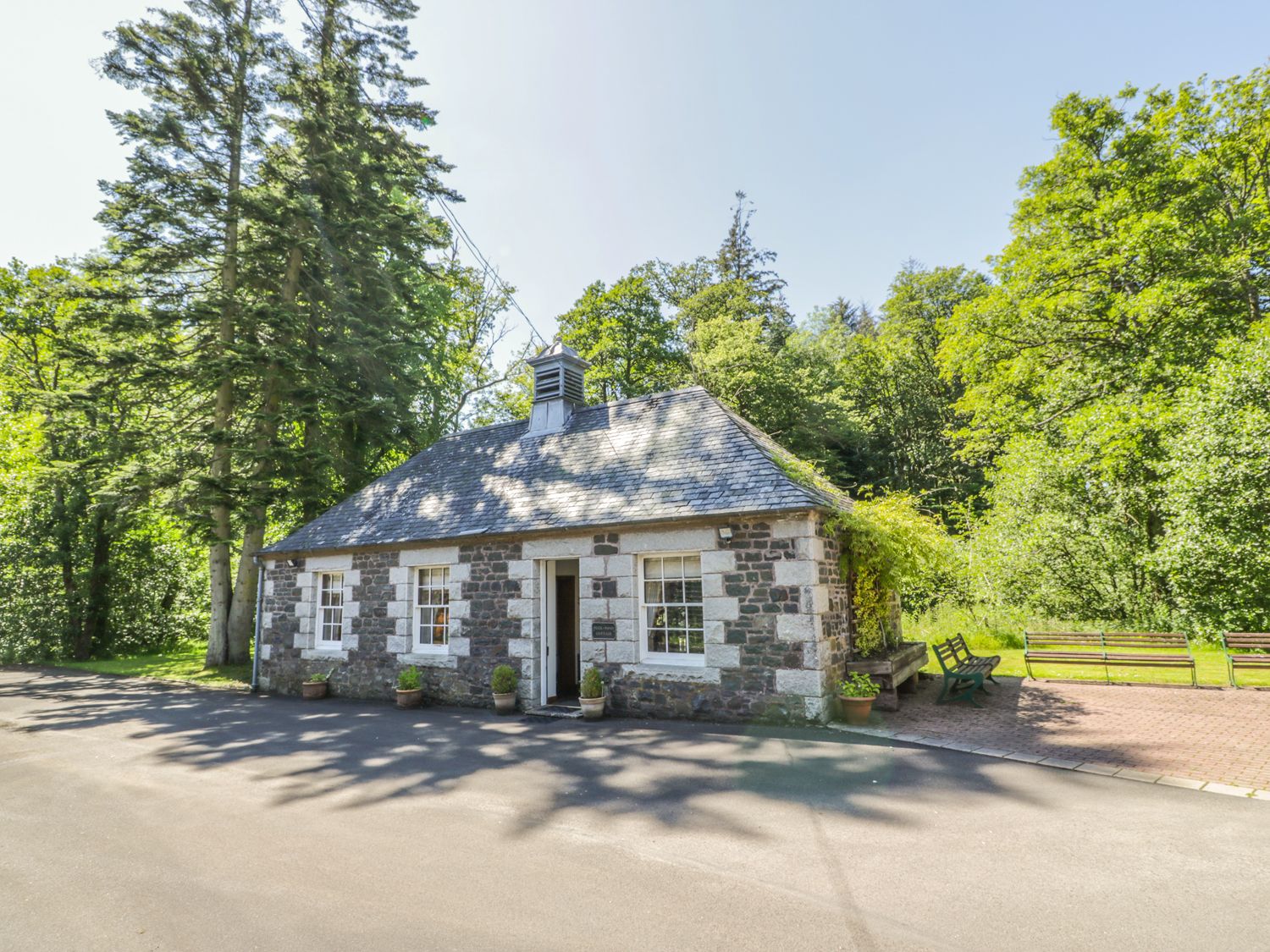 Duck Pond Cottage Kirkmichael Self Catering Holiday Cottage