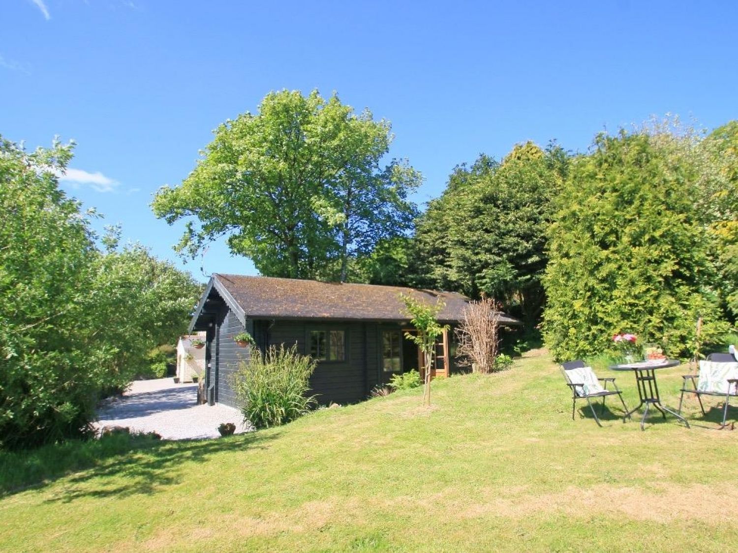 Pond Cabin Truro Stithians Cornwall Self Catering Holiday Cottage