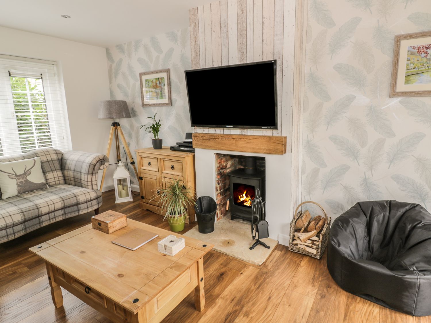 Magnolia Tree Cottage Bourton On The Water Self Catering Holiday