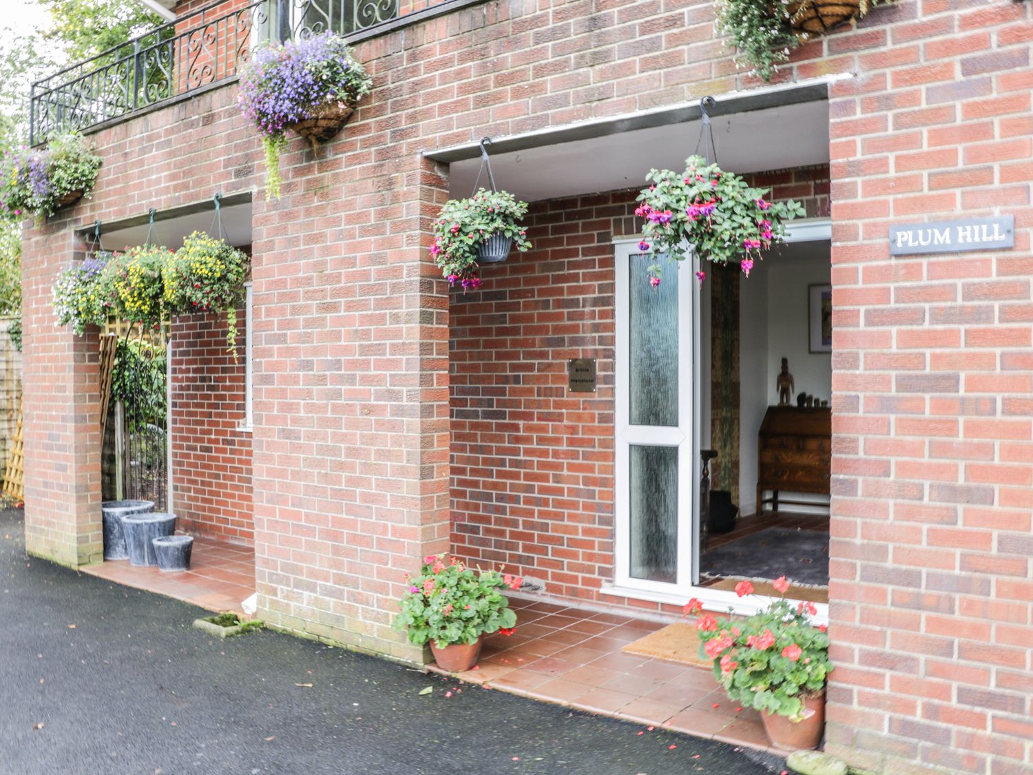 Plum Hill Studio Oswestry Morda Self Catering Holiday Cottage