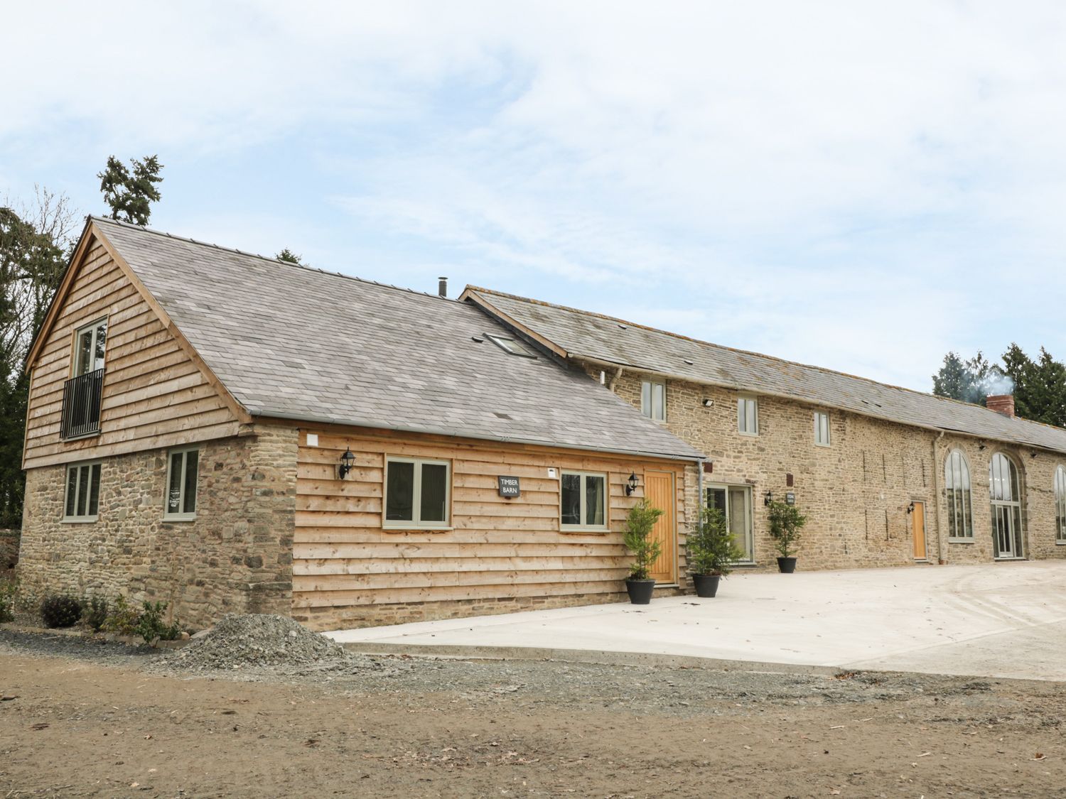 Timber Barn Eardisland Hinton Manor Fm Self Catering Holiday Cottage