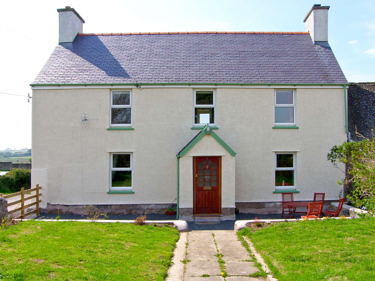 The Farmhouse Newborough Caer Leb Self Catering Holiday Cottage