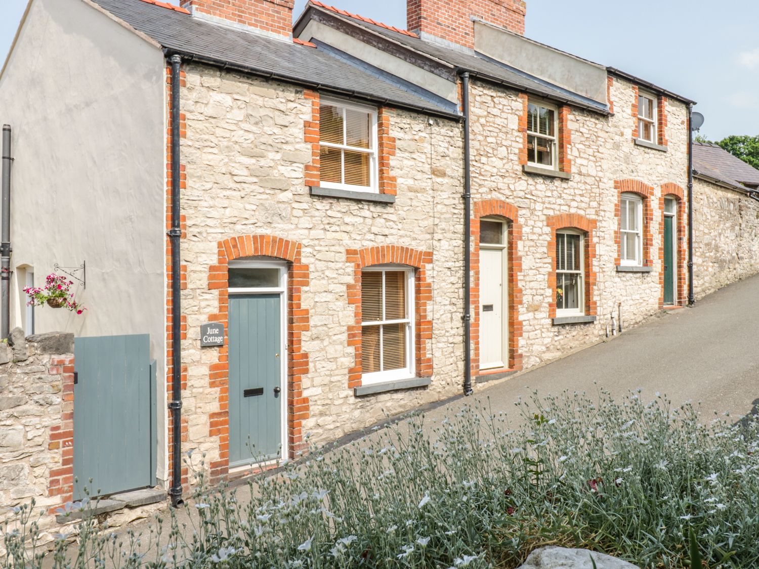 June Cottage, Denbigh Denbighshire Wales Cottages For Couples