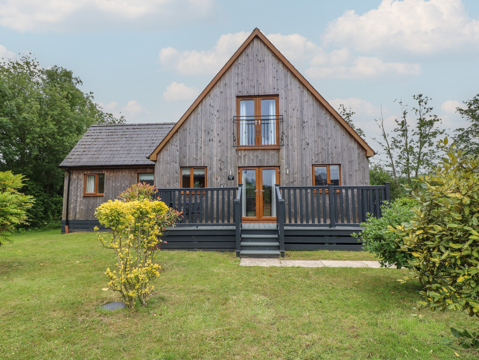 Cottage Image Title