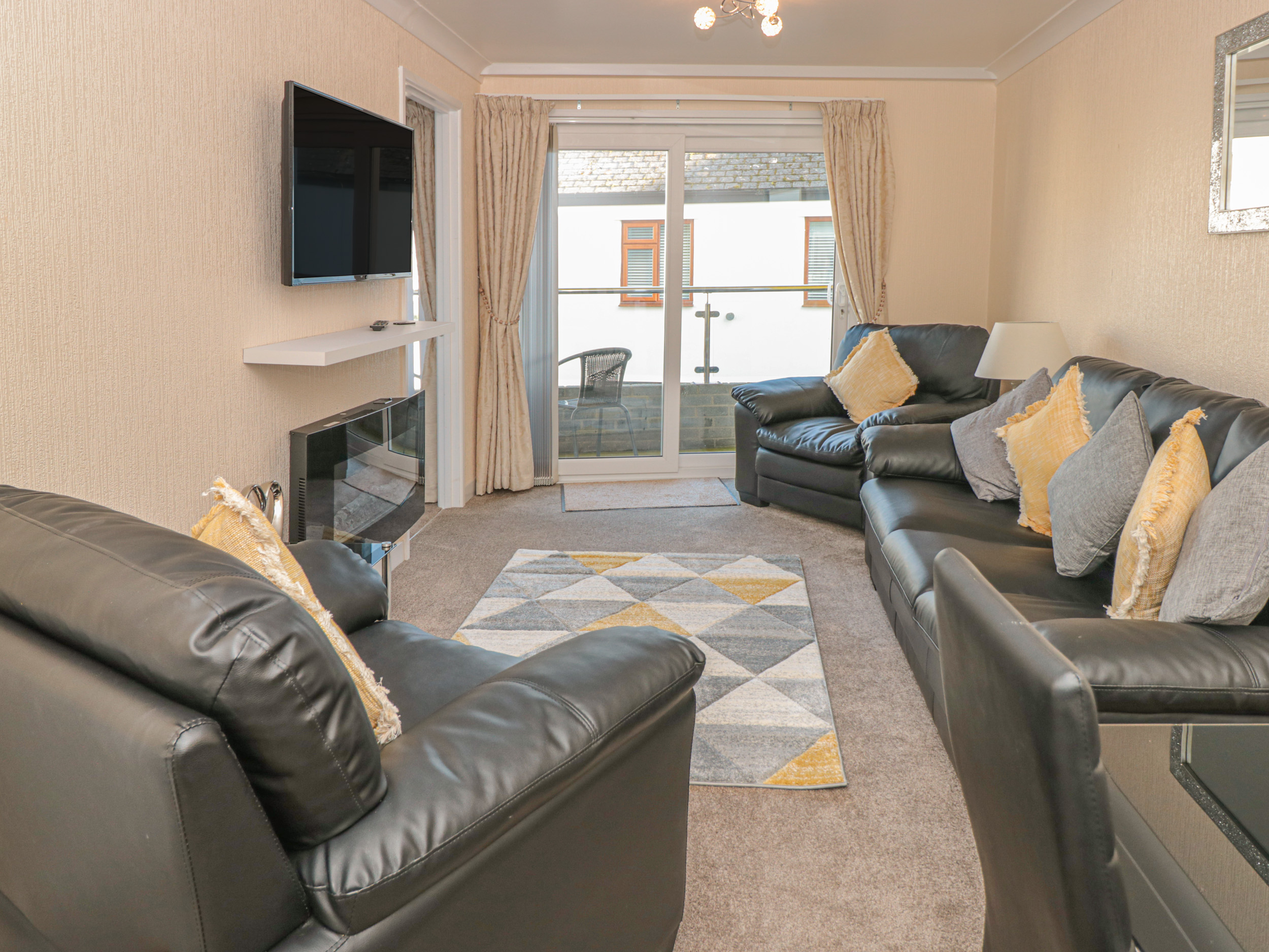1 Dartside Court, Dartmouth