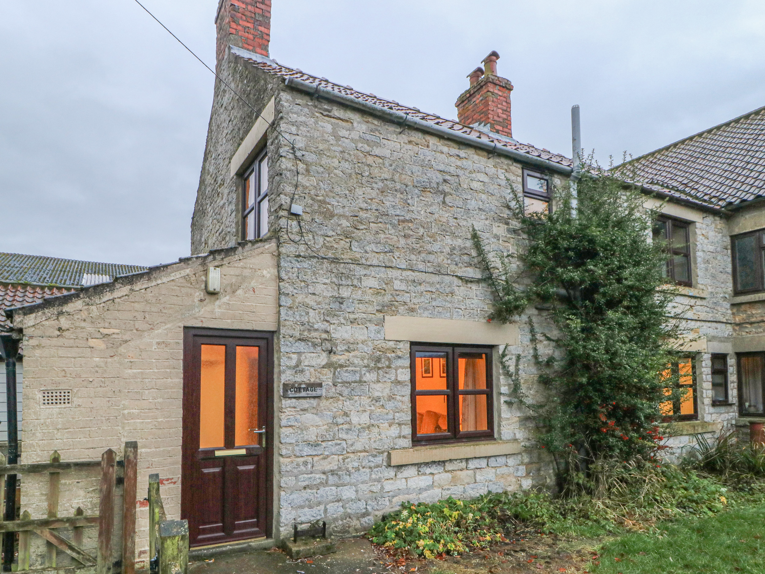 Summerfield Farm Cottage, Helmsley - North Yorkshire - England ...