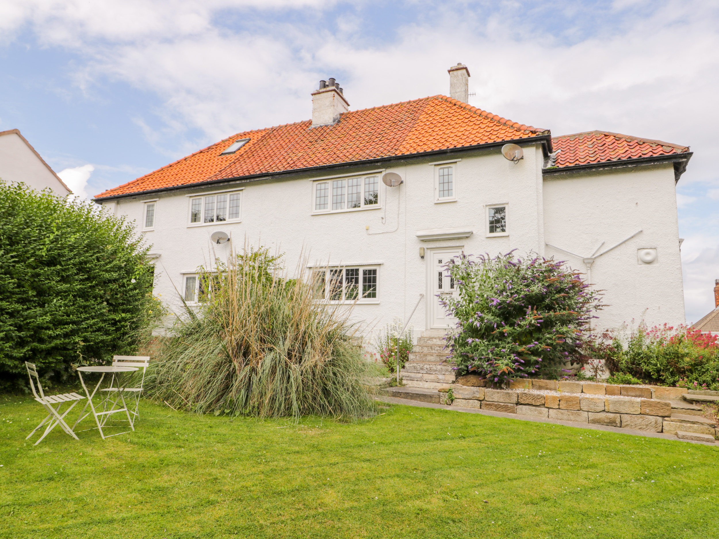 Stakesby House Apartment 1, Whitby