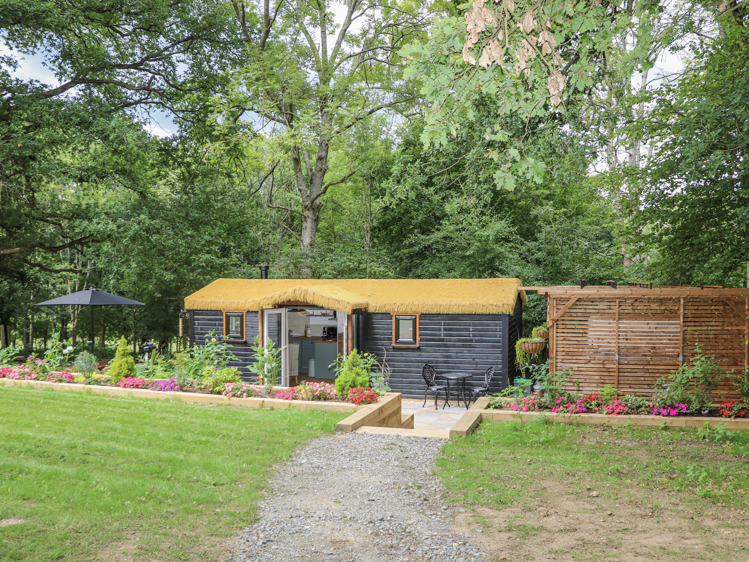 Cottage Image Title