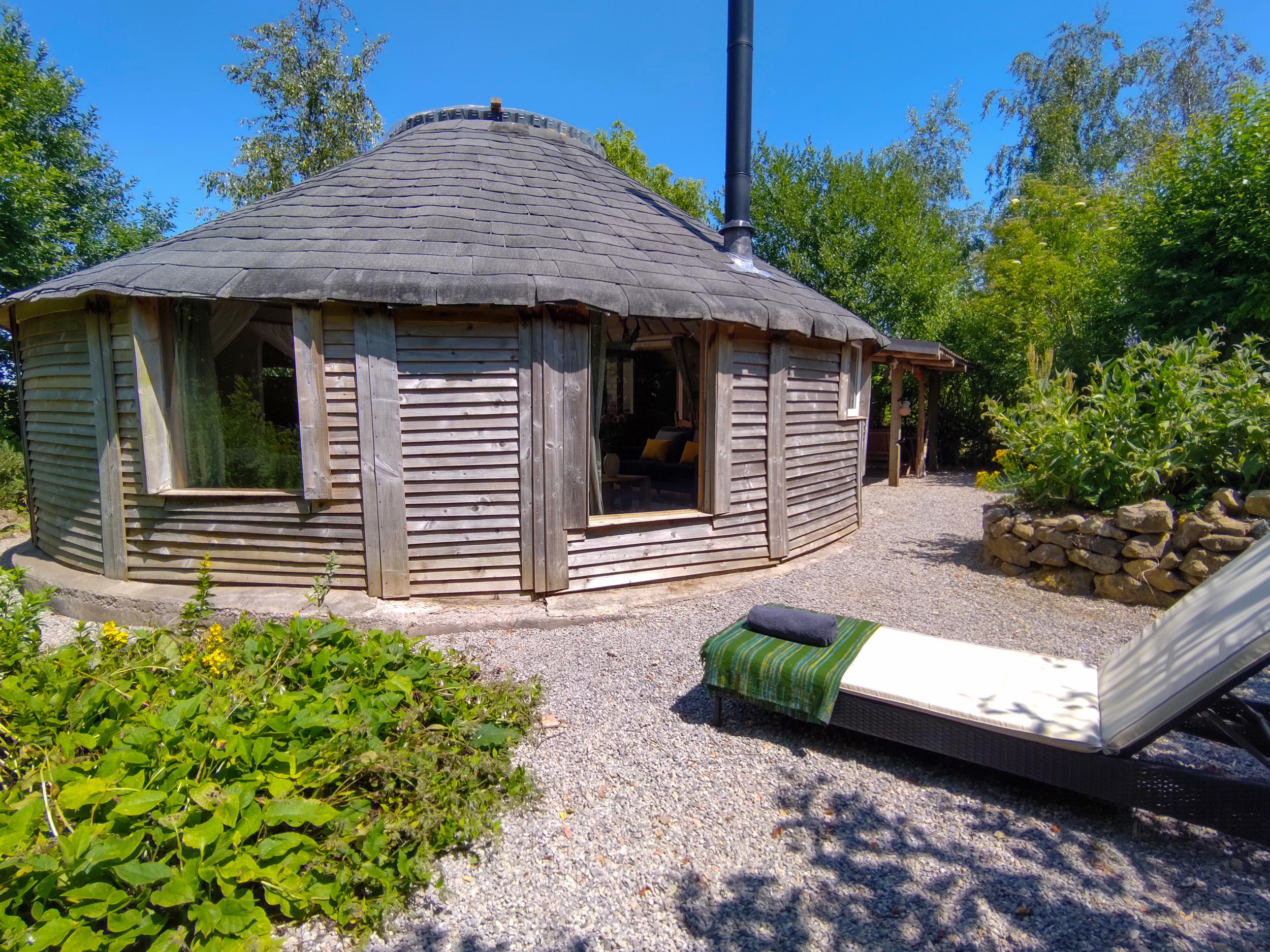 Glamping in England: The Roundhouse | sykescottages.co.uk 