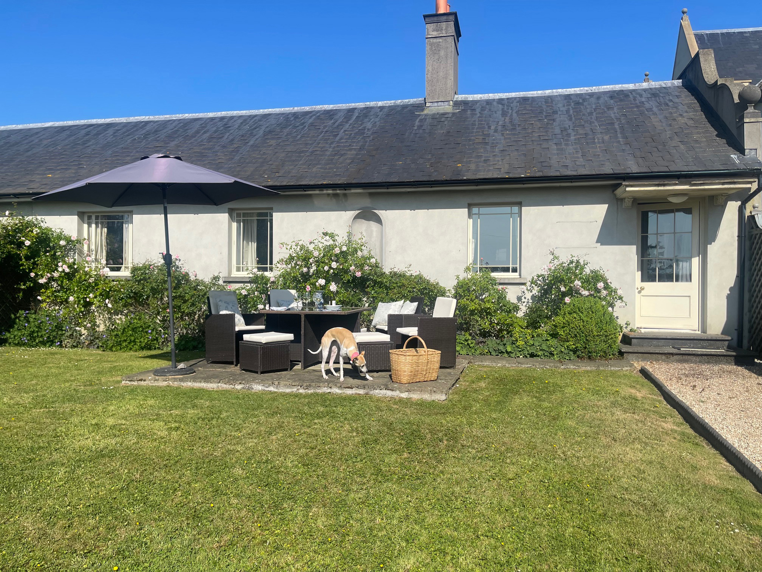 Cottage Image Title