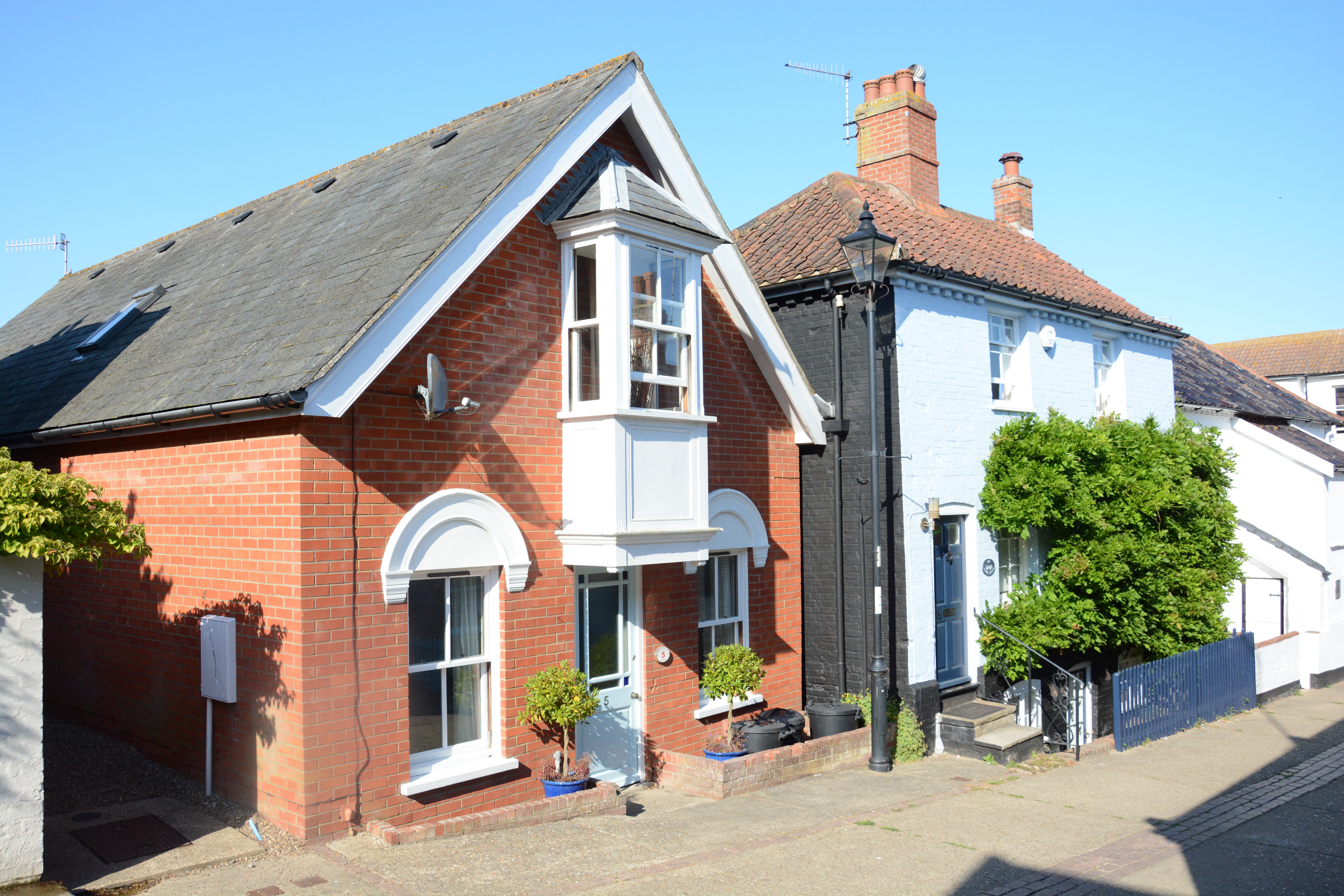 Holiday Cottages in Suffolk: The Red Brick House, Aldeburgh | sykescottages.co.uk 