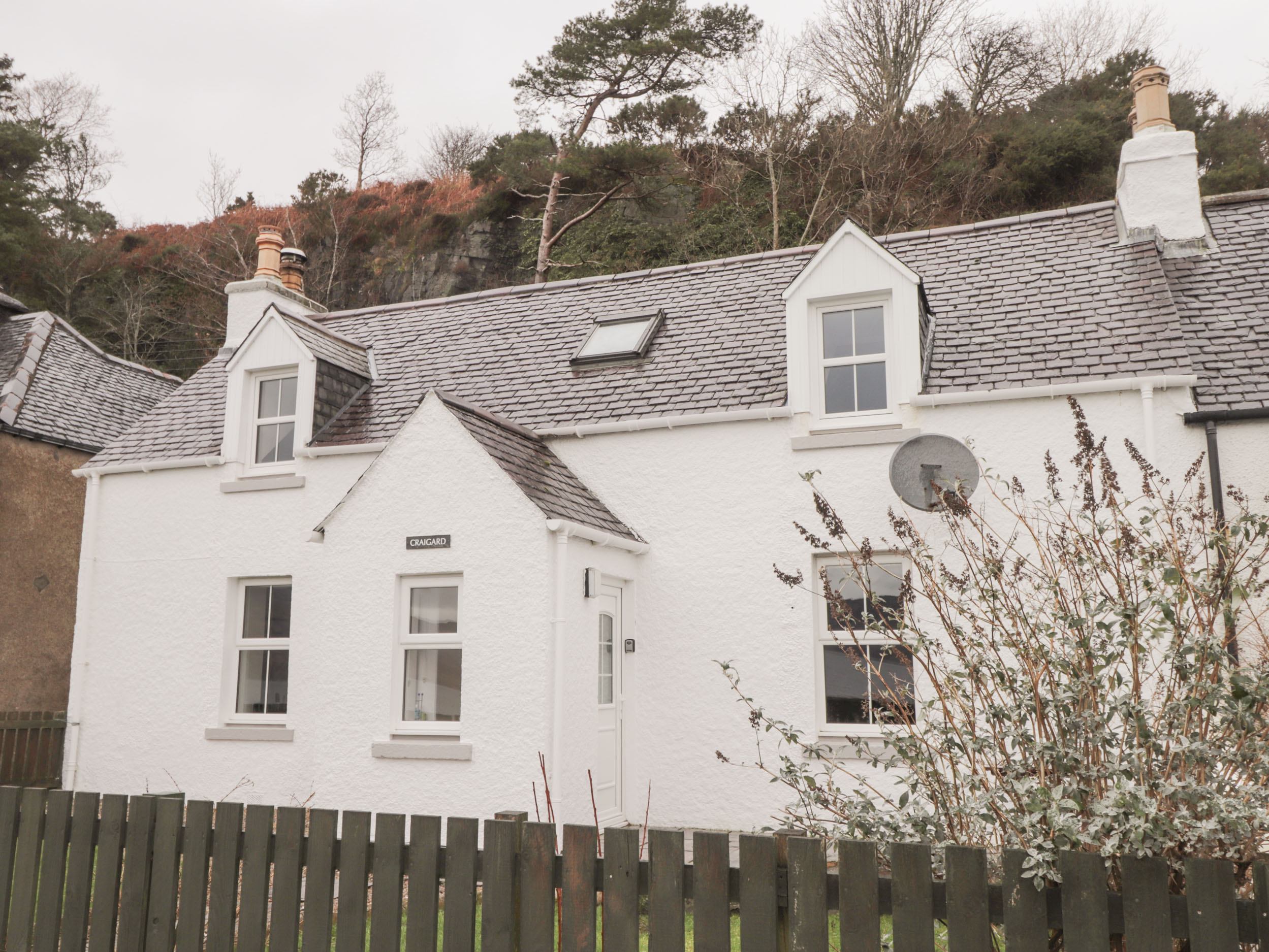 Kyle of Lochalsh and Plockton Cottages (Walkhighlands)