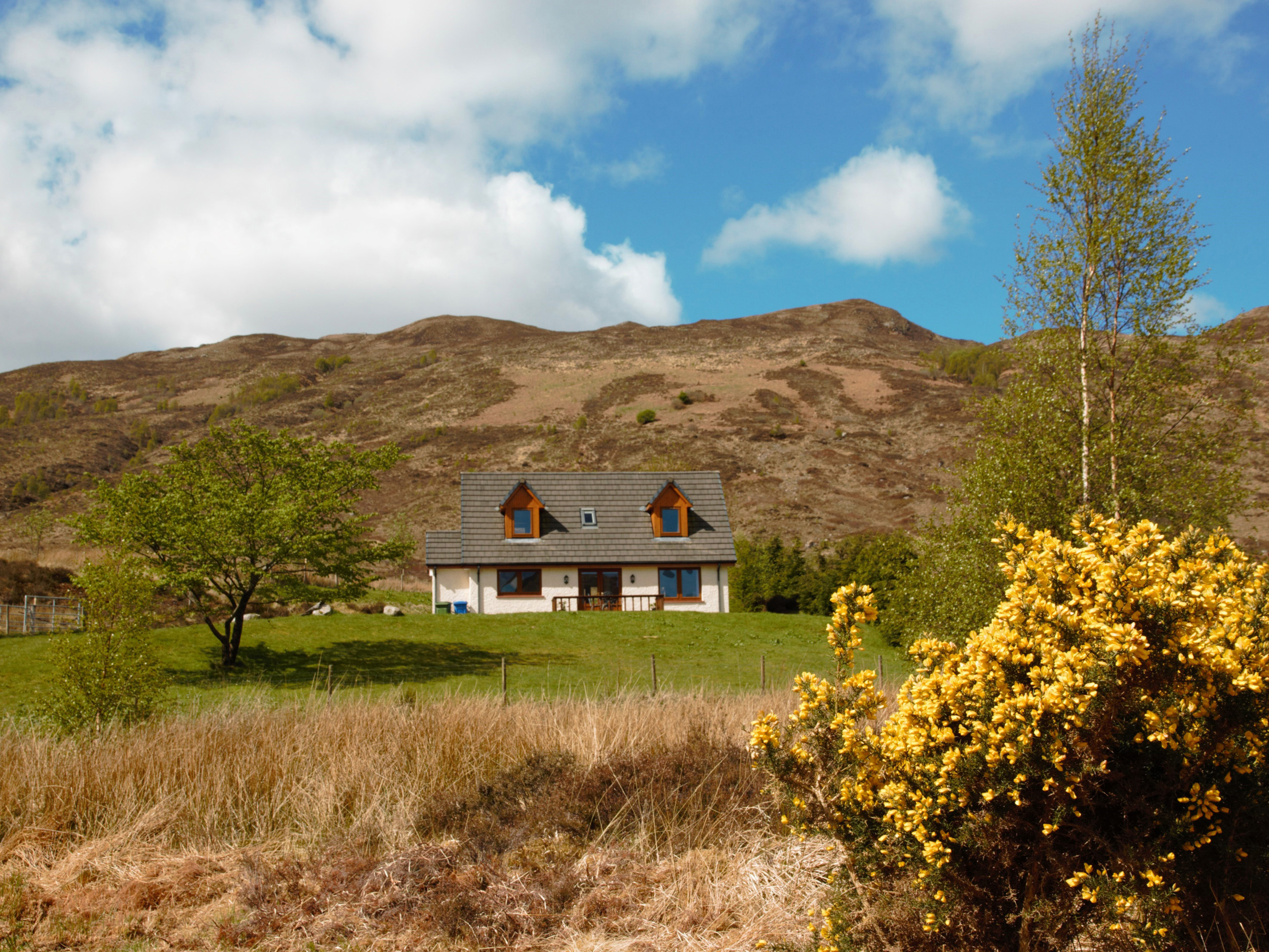 Rocky Mountain View Cottage, Camusluinie, near Dornie