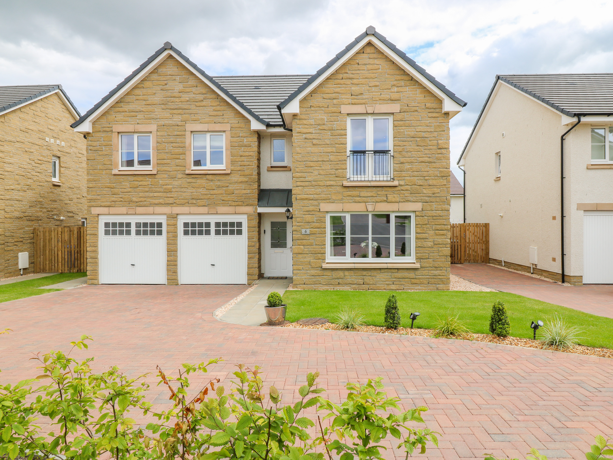 Lanark Cottages, Biggar and Lanarkshire (Walkhighlands)