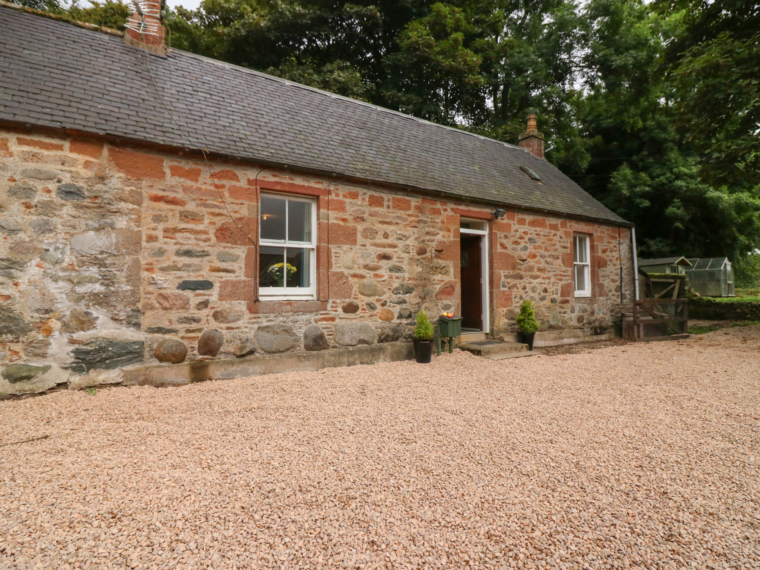 Angus Glens Cottages, Kirriemuir and Strathmore (Walkhighlands)