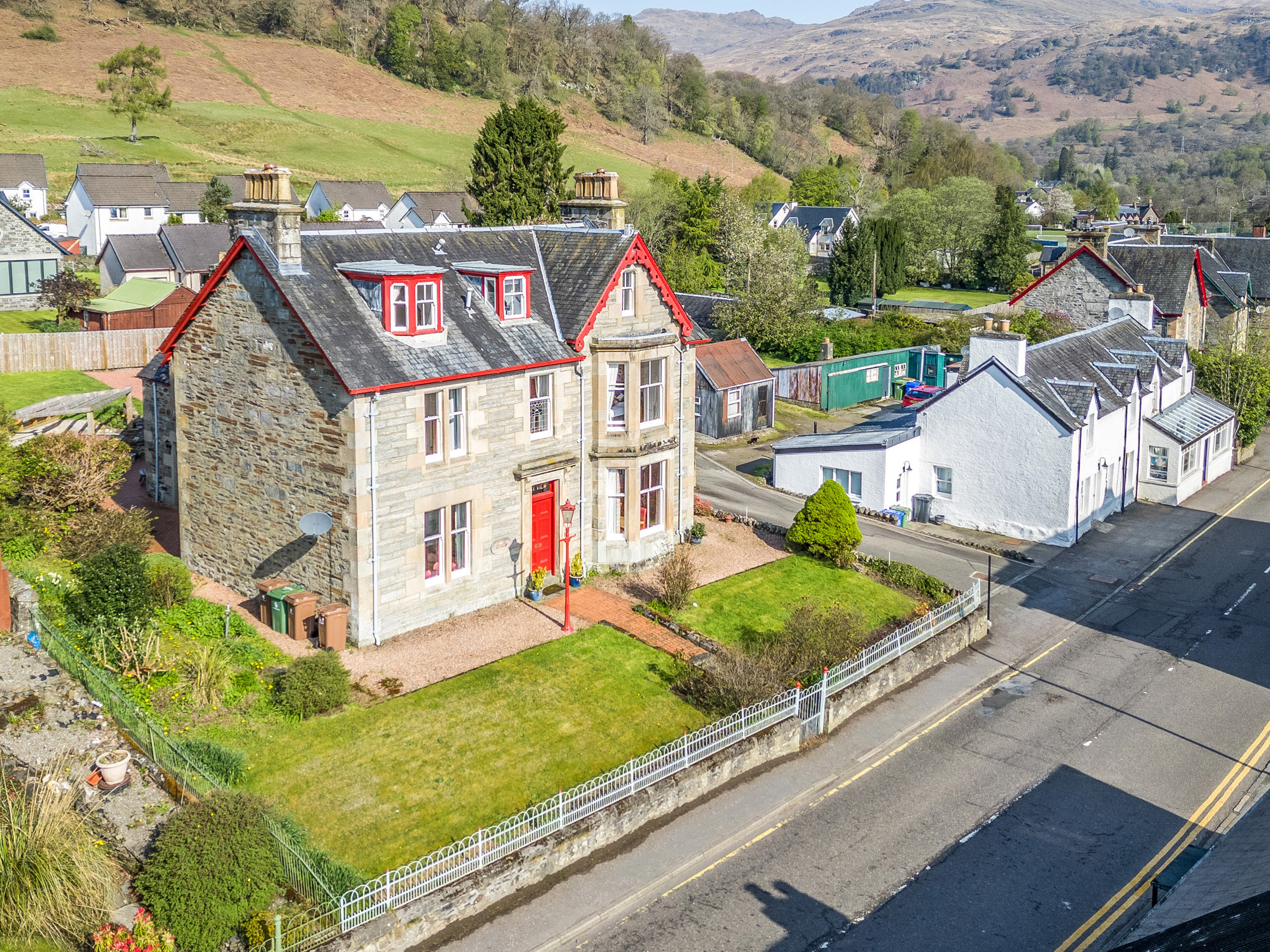Tayview, Killin