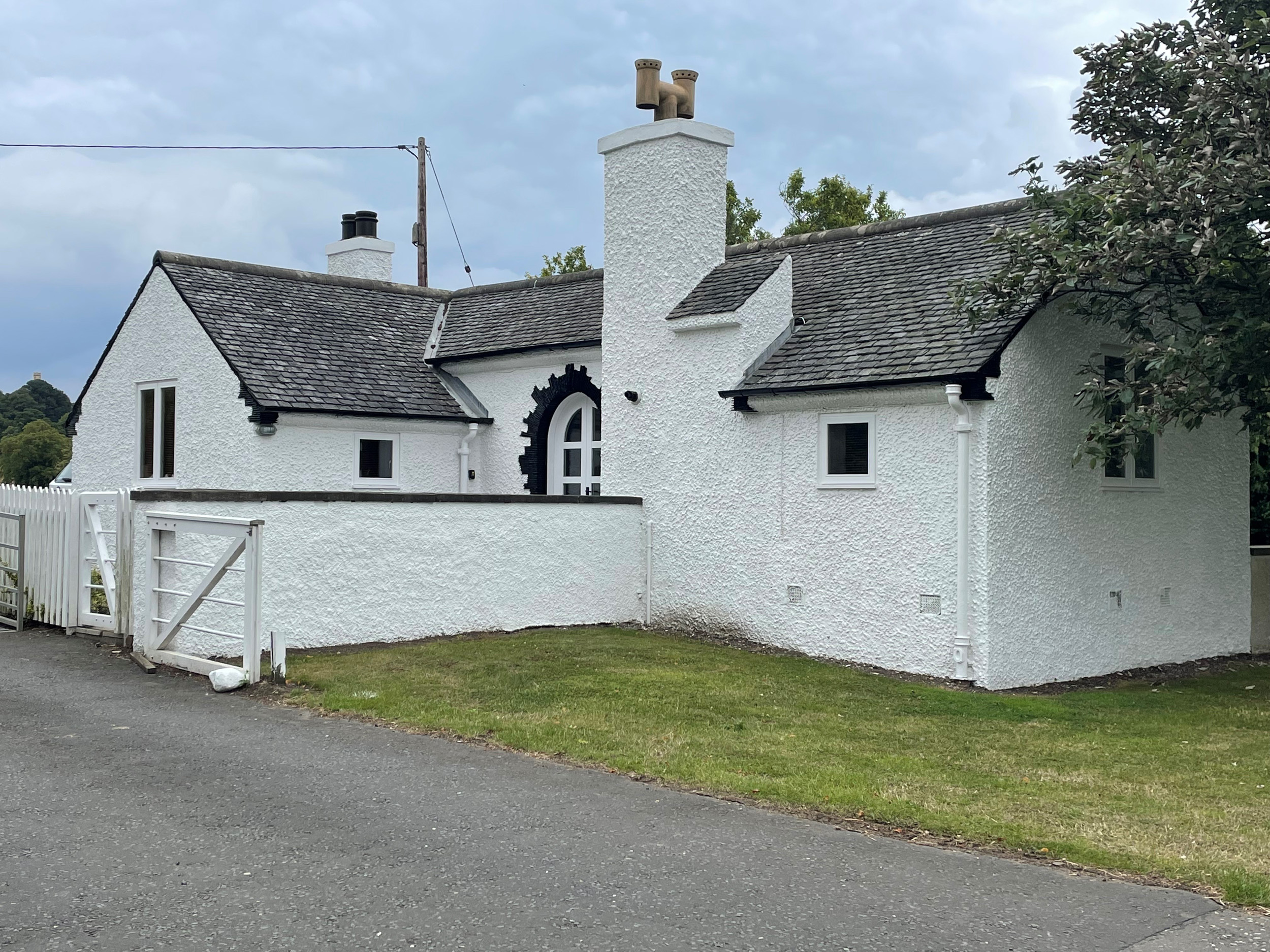 Gate Lodge, near Linlithgow