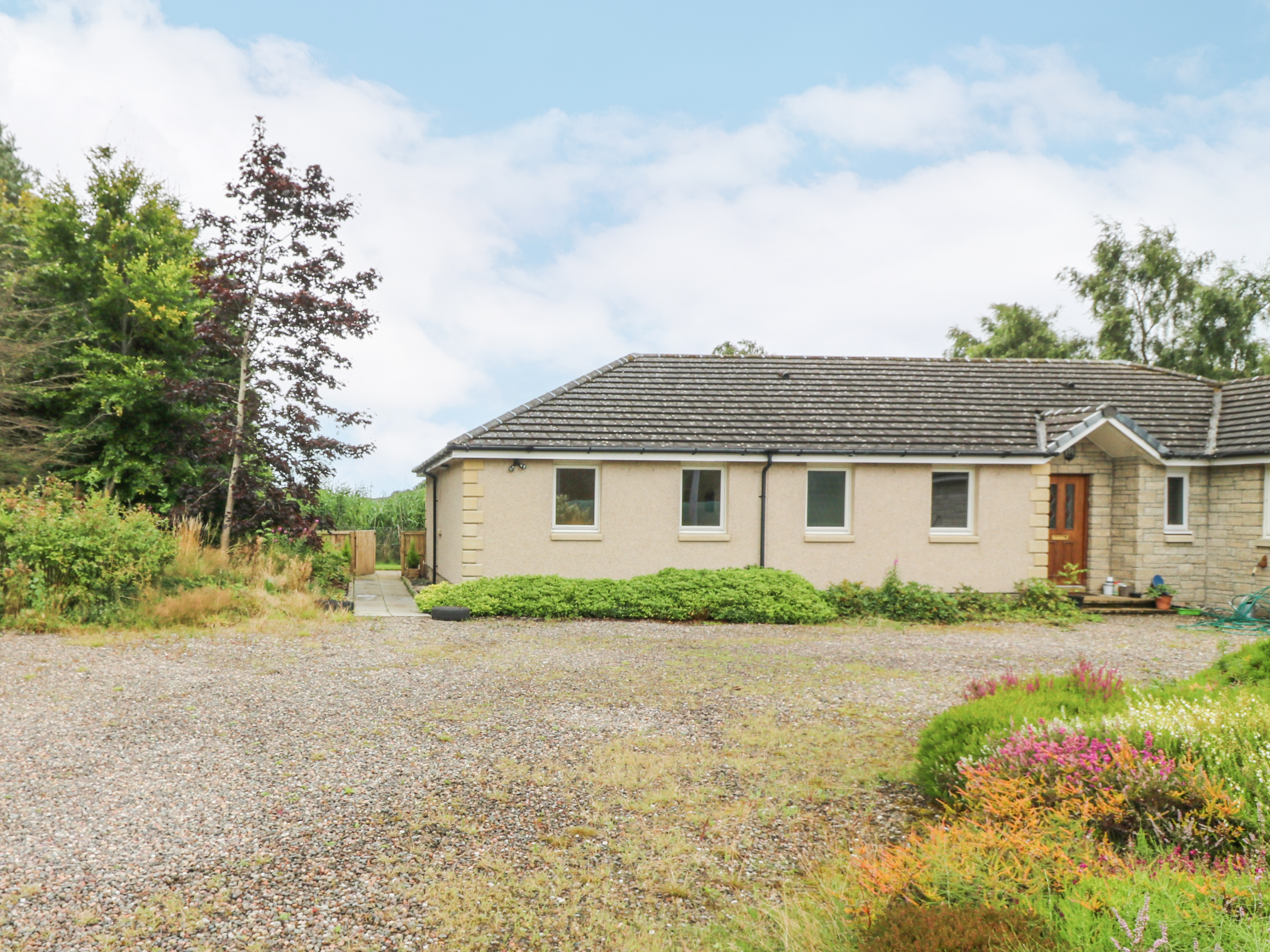 Hedgehogs Cottage, Glenrothes