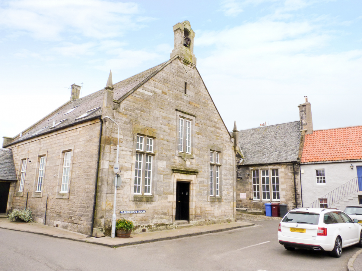 Fife Cottages, includes Stirling (Walkhighlands)