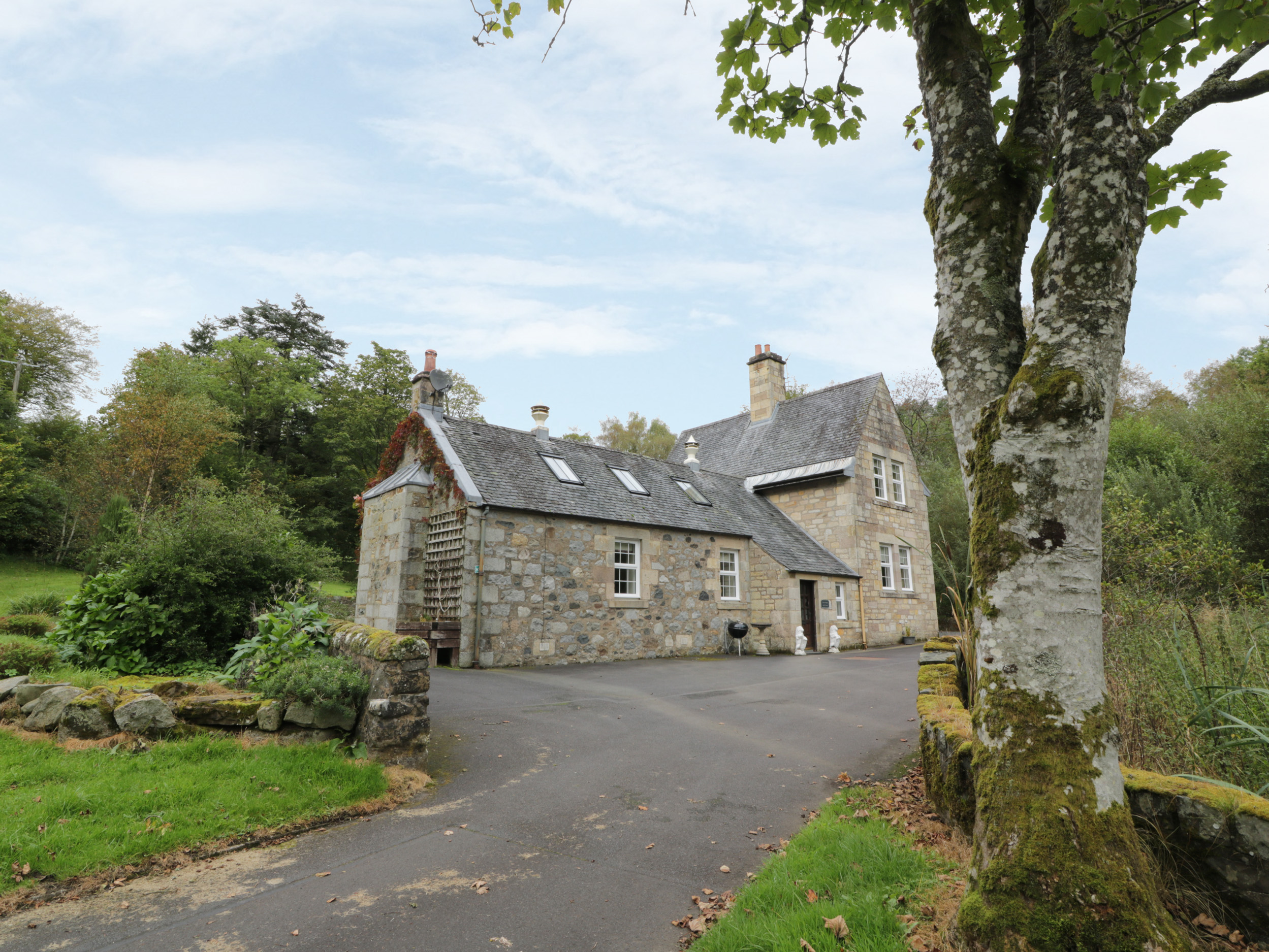 Ayrshire Cottages (Walkhighlands)