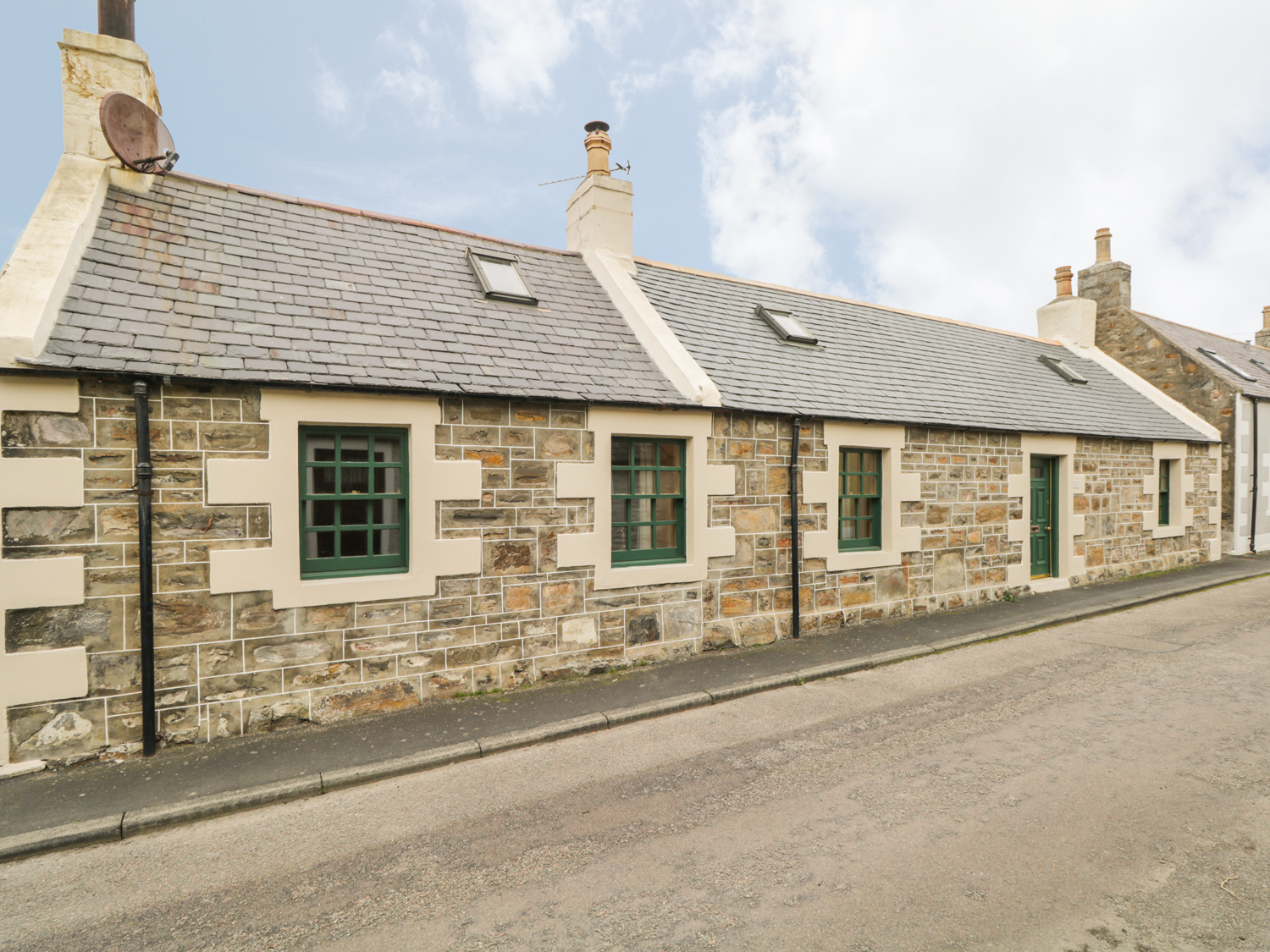 83 Seatown, Cullen
