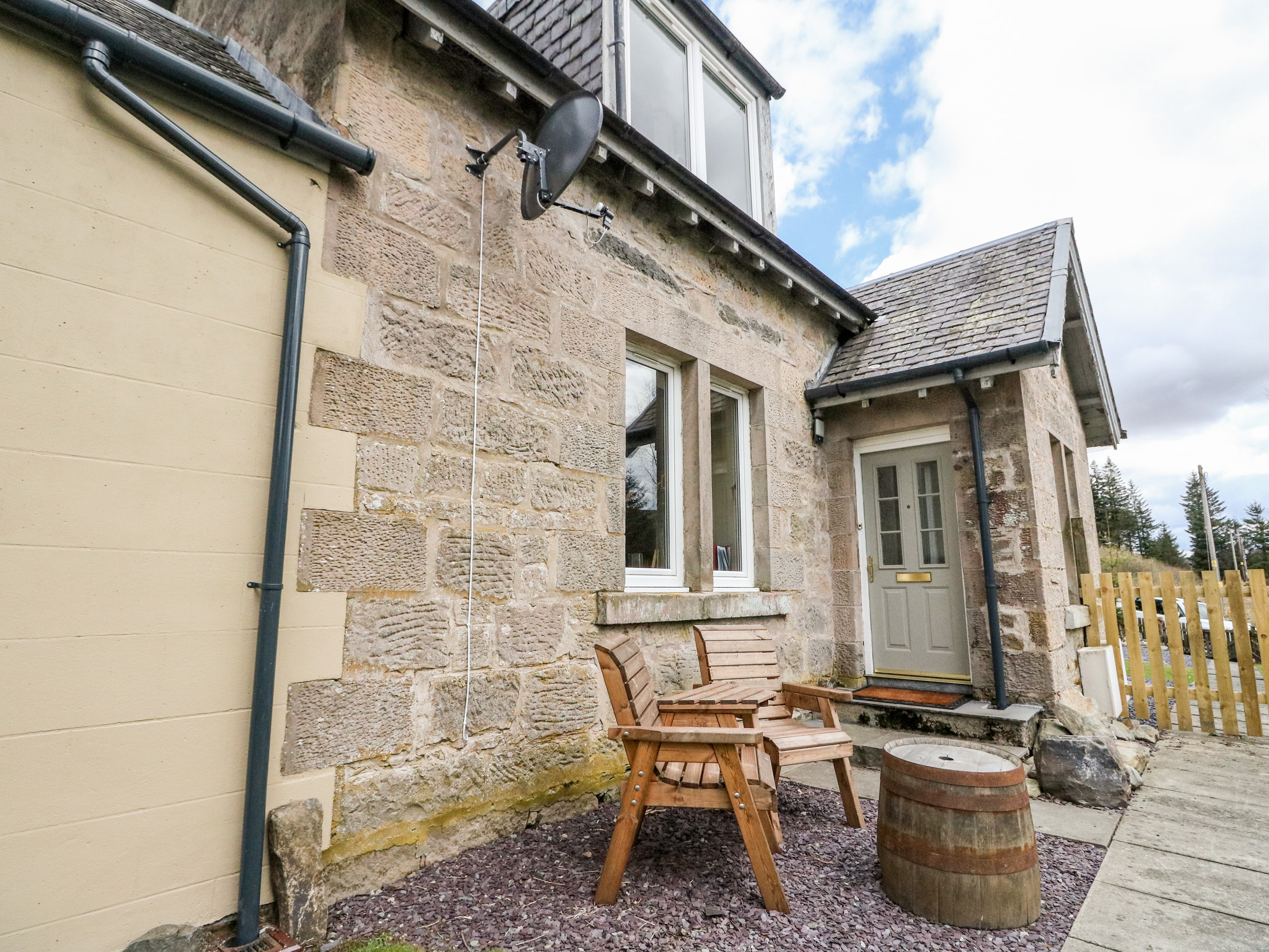 Kingussie and Newtonmore Cottages, Laggan and Kincraig (Walkhighlands)