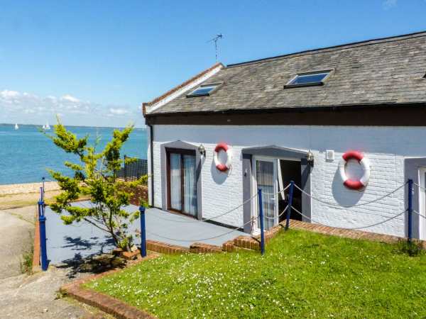 West Sea View No 4 | Yarmouth | Norton | South Of England | Self