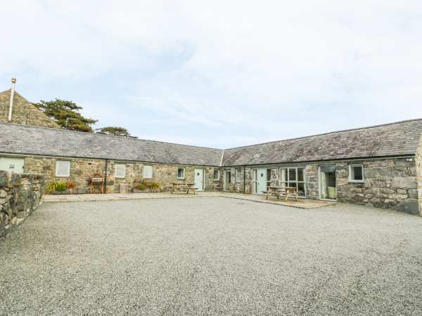 Dog Friendly Self Catering In Barmouth Distict If Wales Dog Friendly Self Catering In Barmouth Distict If Wales