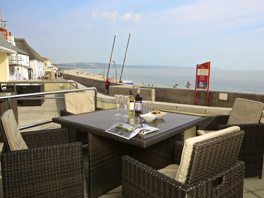 1 At The Beach, Devon