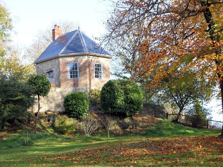 Wiltshire Holiday Cottages: The Folly at Castlebridge, Mere | sykescottages.co.uk 